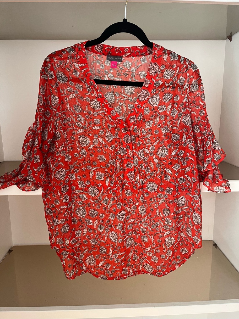 Vince Camuto Coral-Red Floral V-Neck Button Blouse